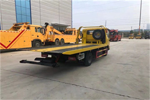 盈浦非事故拖车